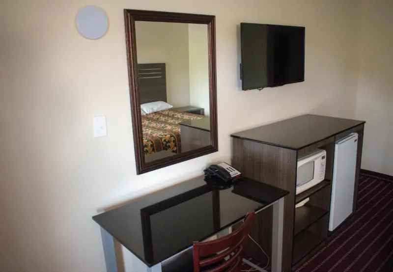 Single Room - Non-Smoking